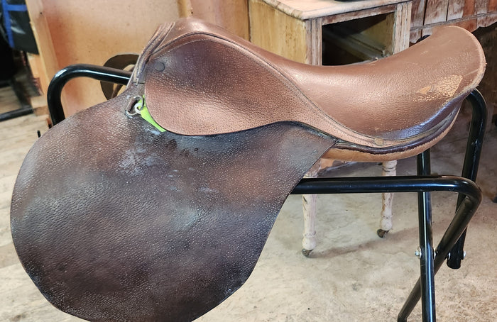 17.5" San Martin Close Contact English Saddle
