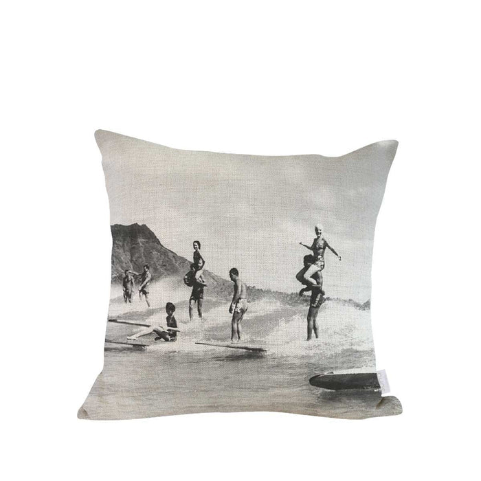 *18x18in Diamond Head Surfers Pillow Cover