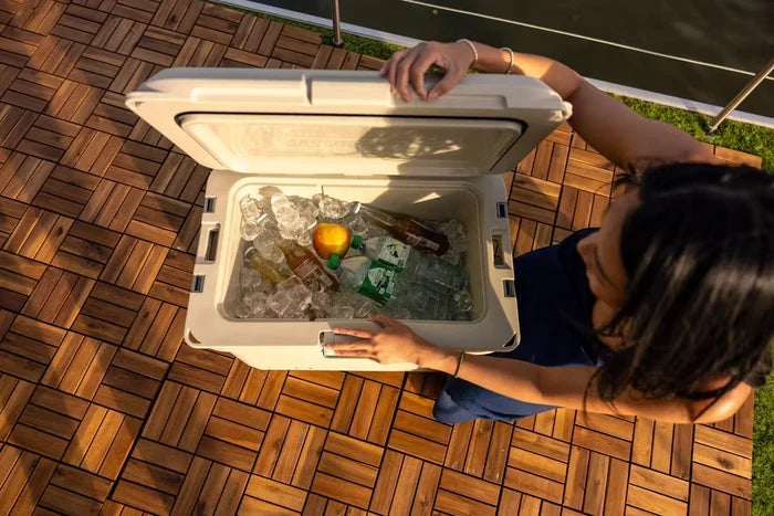 Coleman Pro 45 QT Cooler Box