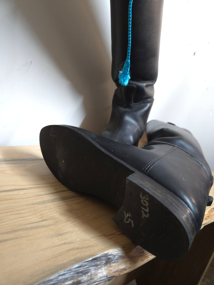 Hunt Boots - Black - Size 5.5-6