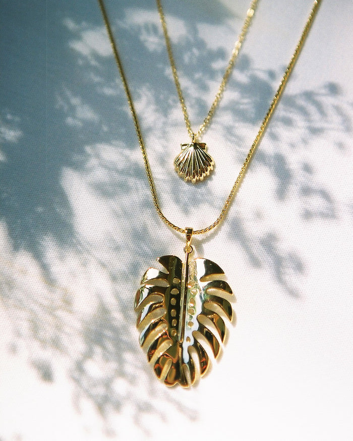 Monstera Necklace