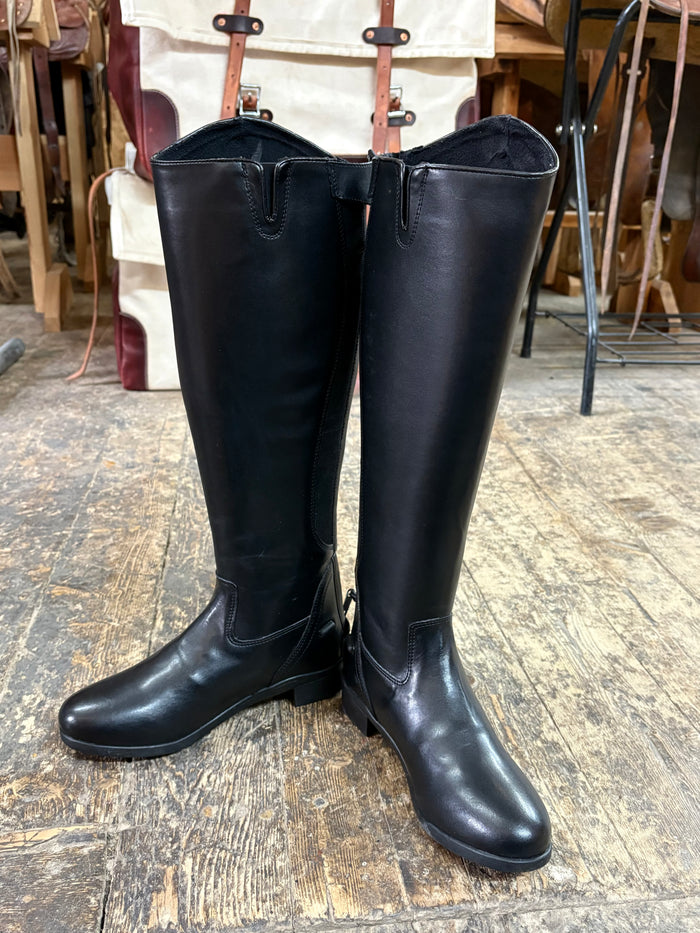 New in Box Saxon Boots