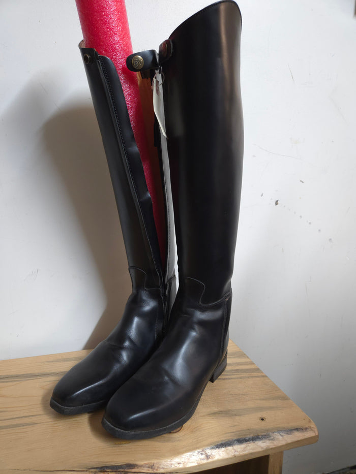 Womans Ovation Gold Circuit Boot - Size 7